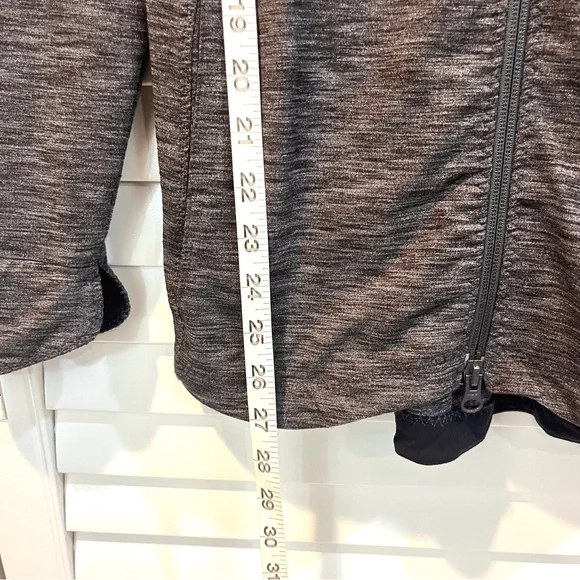 Gaiam Gray Yoga Zip Up Light Jacket - Picture 5 of 7